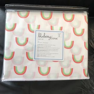 COPY - Blueberry love rainbow bedsheet set/size Full/brand New